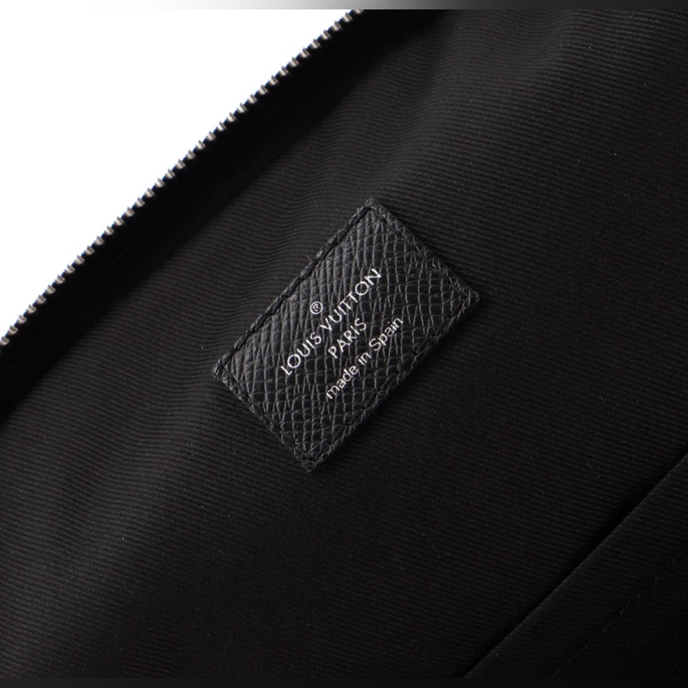 Louis Vuitton Avenue Sling Bag — Black Tiaga - Picture 7 of 8